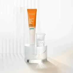 Neutrogena Clear & Defend 2% Salicylic Acid Face Wash 200ml