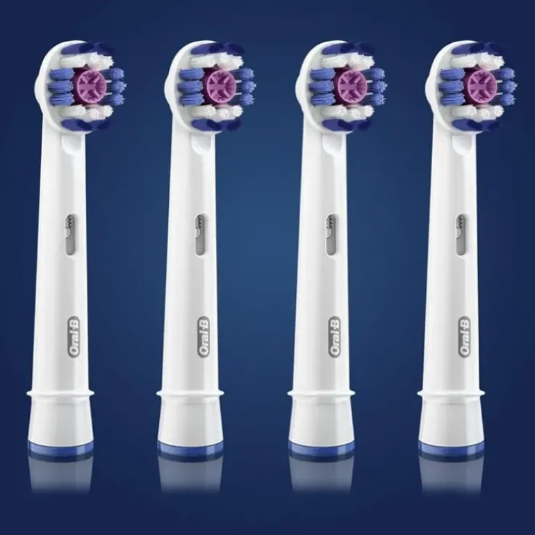 Oral-B 3D White Toothbrush Head 4pc