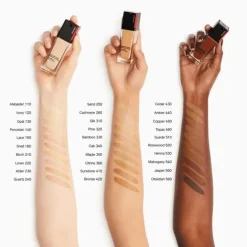 Shiseido Synchro Skin Radiant Lifting Foundation 220 30ml