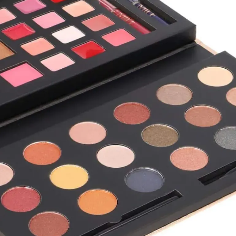 Zmile Cosmetics Makeup Set All You Need To Go Vegan